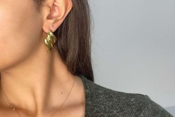 Gold Twisted Earings