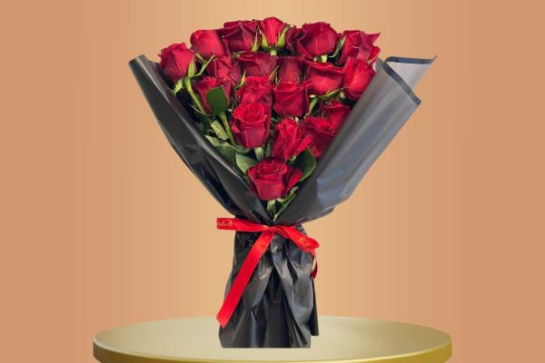 Chic Roses Bouquet 