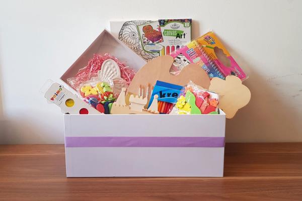 Girls Crafting Adventure Giftbox