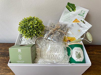 The Greens Box|Present