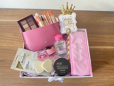 Makeup Birthday Box|Giftonclick