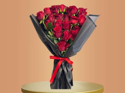 Chic Roses Bouquet 