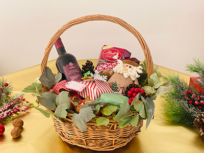 Christmas Sweets Basket|Giftonclick